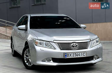 Седан Toyota Camry 2014 в 