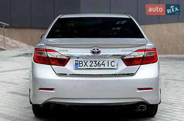 Седан Toyota Camry 2014 в 