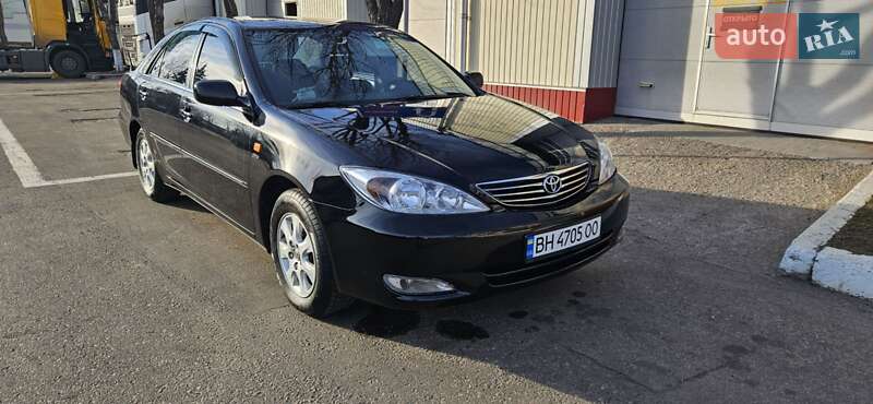 Седан Toyota Camry 2002 в 