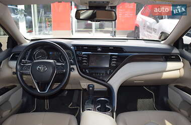 Седан Toyota Camry 2020 в 
