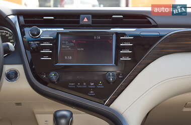 Седан Toyota Camry 2020 в 