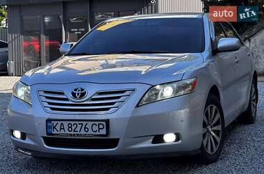 Седан Toyota Camry 2008 в Днепре