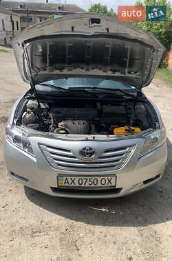 Седан Toyota Camry 2006 в Валках
