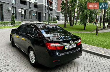 Седан Toyota Camry 2012 в 