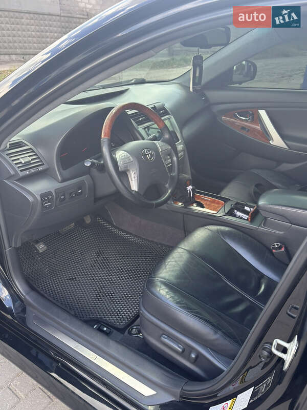 Седан Toyota Camry 2010 в Запорожье фото 6 Седан Toyota Camry 2010 в Запорожье