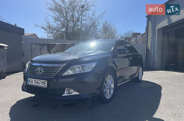 Седан Toyota Camry 2012 в Виннице