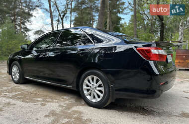 Седан Toyota Camry 2014 в 