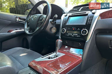 Седан Toyota Camry 2014 в 