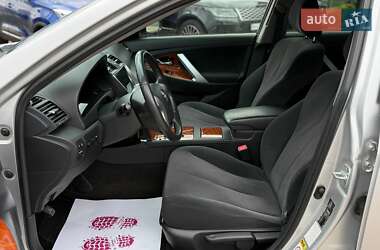 Седан Toyota Camry 2010 в 