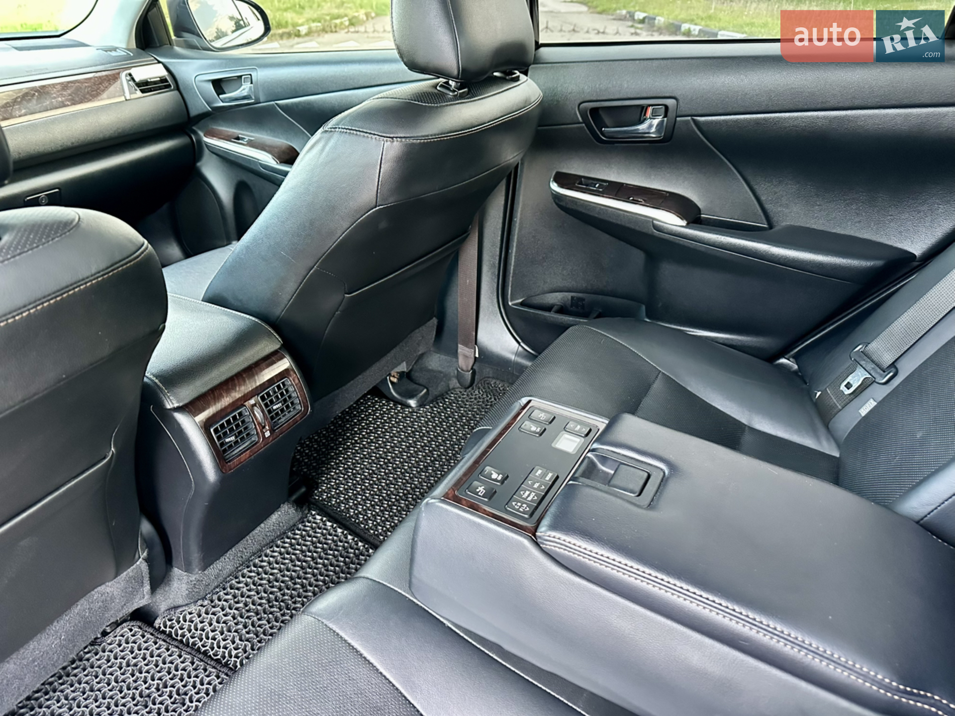 2015 Toyota Camry - мініатюра 32