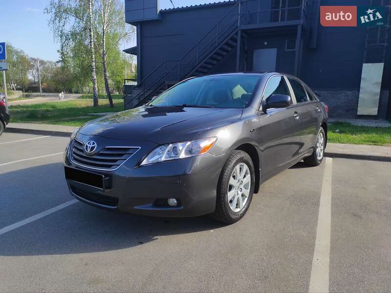 Седан Toyota Camry 2007 в Чернігові