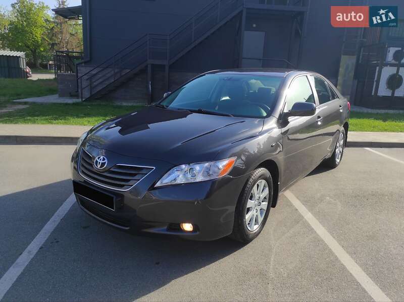 Седан Toyota Camry 2007 в Чернігові