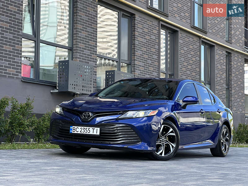 Toyota Camry 2018