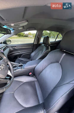 Седан Toyota Camry 2022 в 