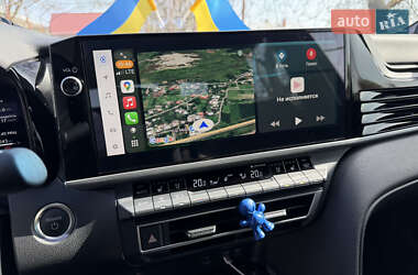 Седан Toyota Camry 2024 в 