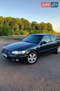 Седан Toyota Camry 1997 в 