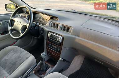 Седан Toyota Camry 1997 в 