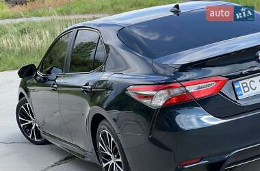 Седан Toyota Camry 2019 в 