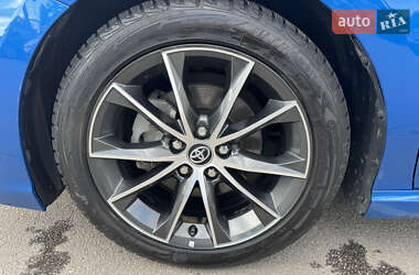 Седан Toyota Camry 2018 в Полтаве