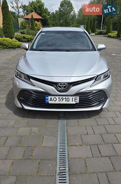 Седан Toyota Camry 2020 в 