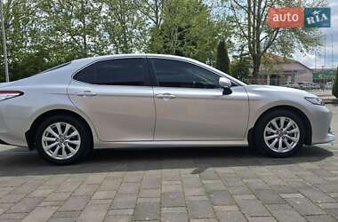 Седан Toyota Camry 2020 в 
