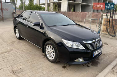 Седан Toyota Camry 2013 в 