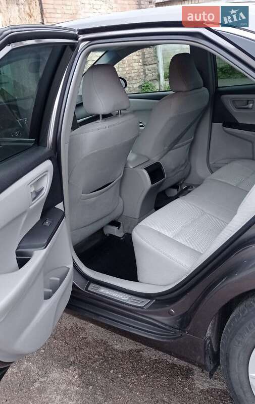 Седан Toyota Camry 2015 в Киеве фото 8 Седан Toyota Camry 2015 в Киеве