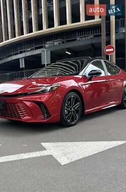 Седан Toyota Camry 2024 в Харькове