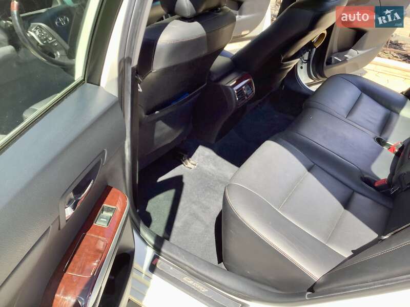 Седан Toyota Camry 2011 в Херсоні