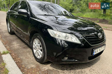 Седан Toyota Camry 2008 в Чернівцях