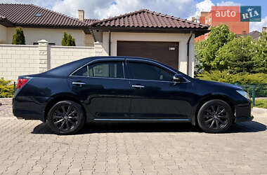 Седан Toyota Camry 2013 в 