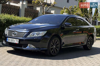 Седан Toyota Camry 2013 в 