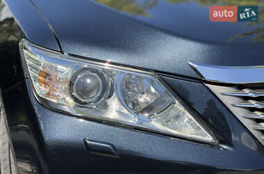 Седан Toyota Camry 2013 в 