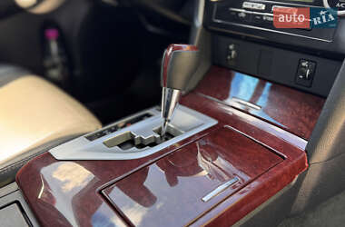Седан Toyota Camry 2013 в 