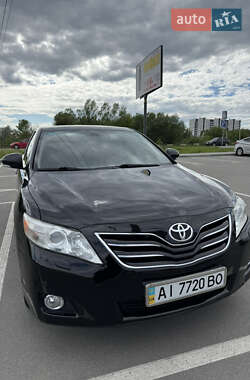 Седан Toyota Camry 2011 в Киеве