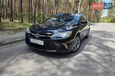 Седан Toyota Camry 2015 в Харькове