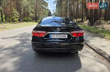 Седан Toyota Camry 2015 в 