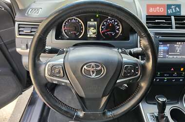 Седан Toyota Camry 2015 в 