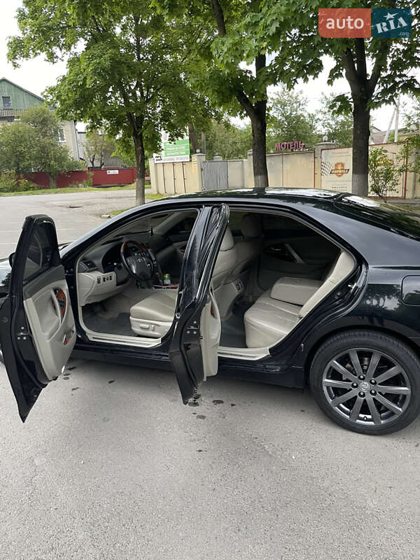 Седан Toyota Camry 2008 в Івано-Франківську