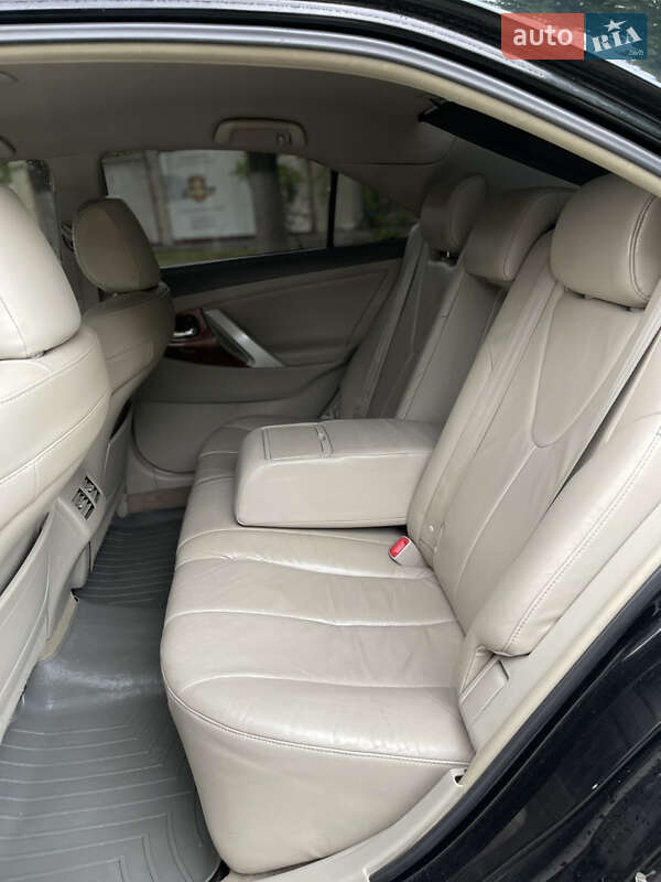 Седан Toyota Camry 2008 в Івано-Франківську