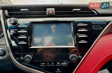 Седан Toyota Camry 2018 в 