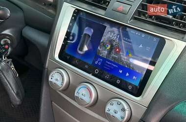 Седан Toyota Camry 2010 в 