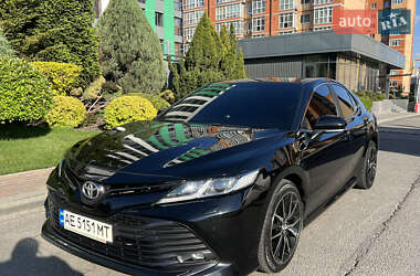 Седан Toyota Camry 2020 в Дніпрі