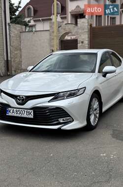 Седан Toyota Camry 2020 в Одессе