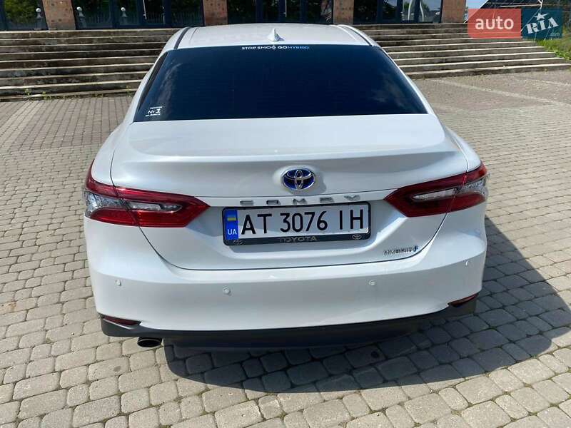 Седан Toyota Camry 2021 в Снятині