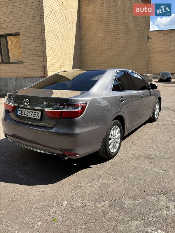 Седан Toyota Camry 2016 в Чернігові