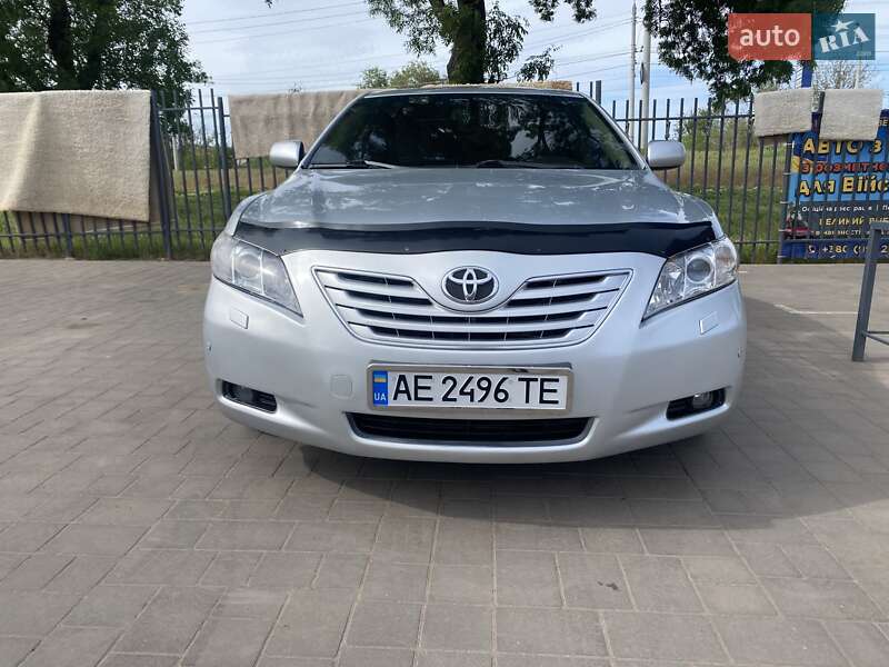 Седан Toyota Camry 2007 в Кривому Розі