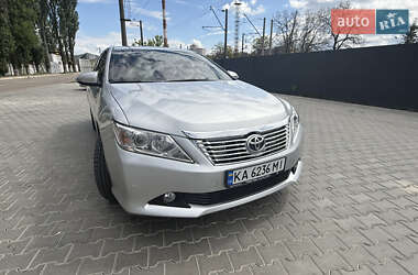 Седан Toyota Camry 2011 в 