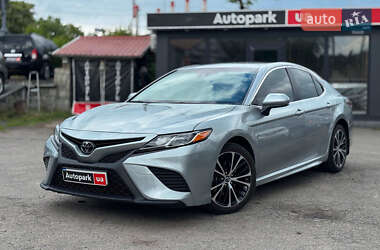Седан Toyota Camry 2018 в Вінниці