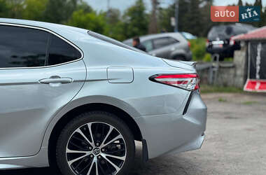 Седан Toyota Camry 2018 в 